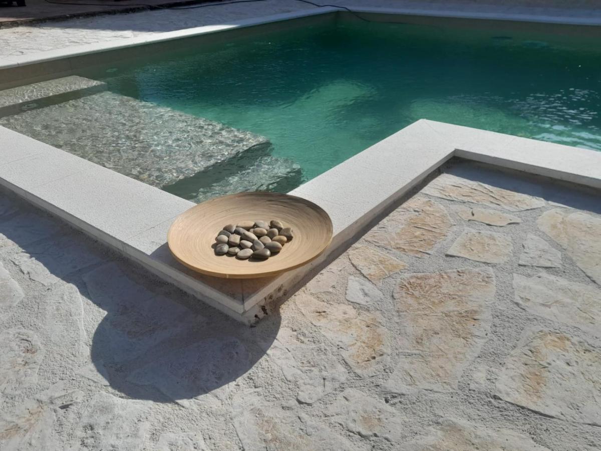 Caliente Apartments Vir A Luaran gambar